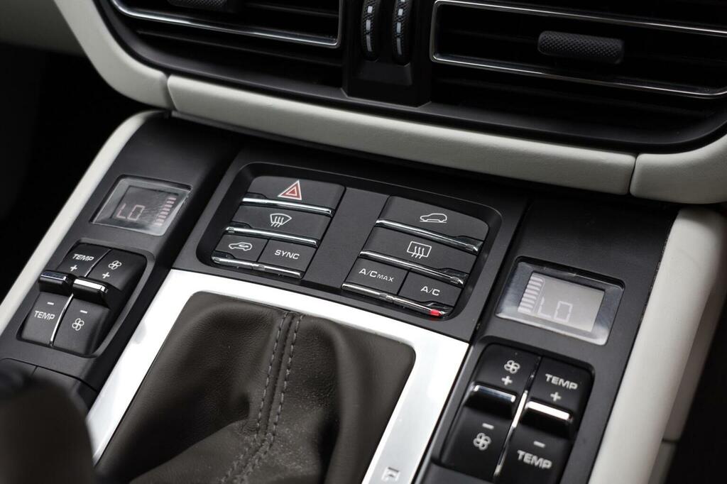 Porsche Macan 4X4 3.0T V6 S Pdk 4Wd Euro 6 Ss 201969 Silver #31