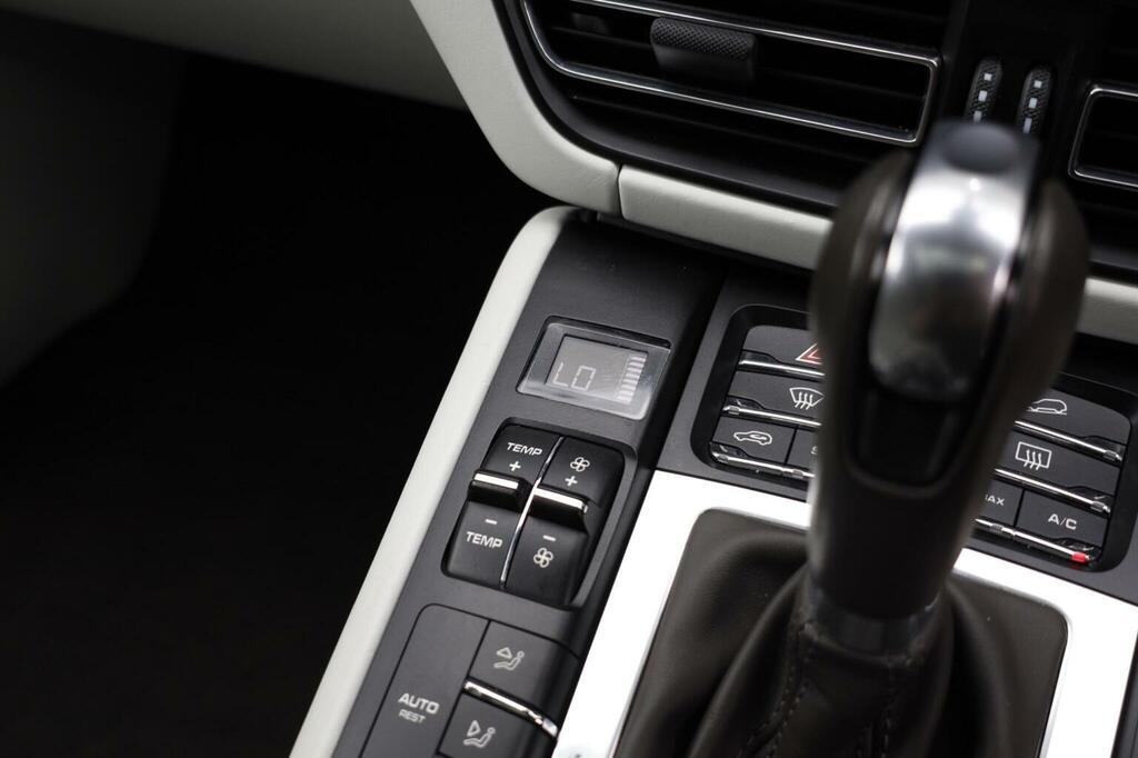 Porsche Macan 4X4 3.0T V6 S Pdk 4Wd Euro 6 Ss 201969 Silver #30