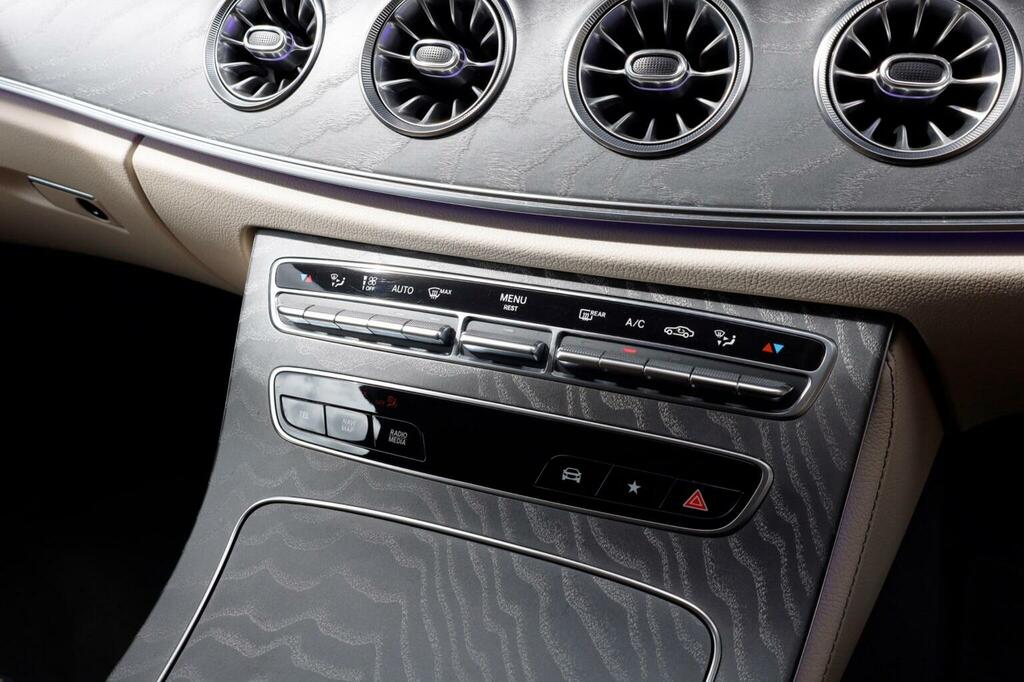 Mercedes-Benz CLS 2.9 Cls400d Amg Line Night Edition Premium Plus Black #27
