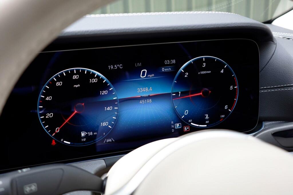 Mercedes-Benz CLS 2.9 Cls400d Amg Line Night Edition Premium Plus Black #38