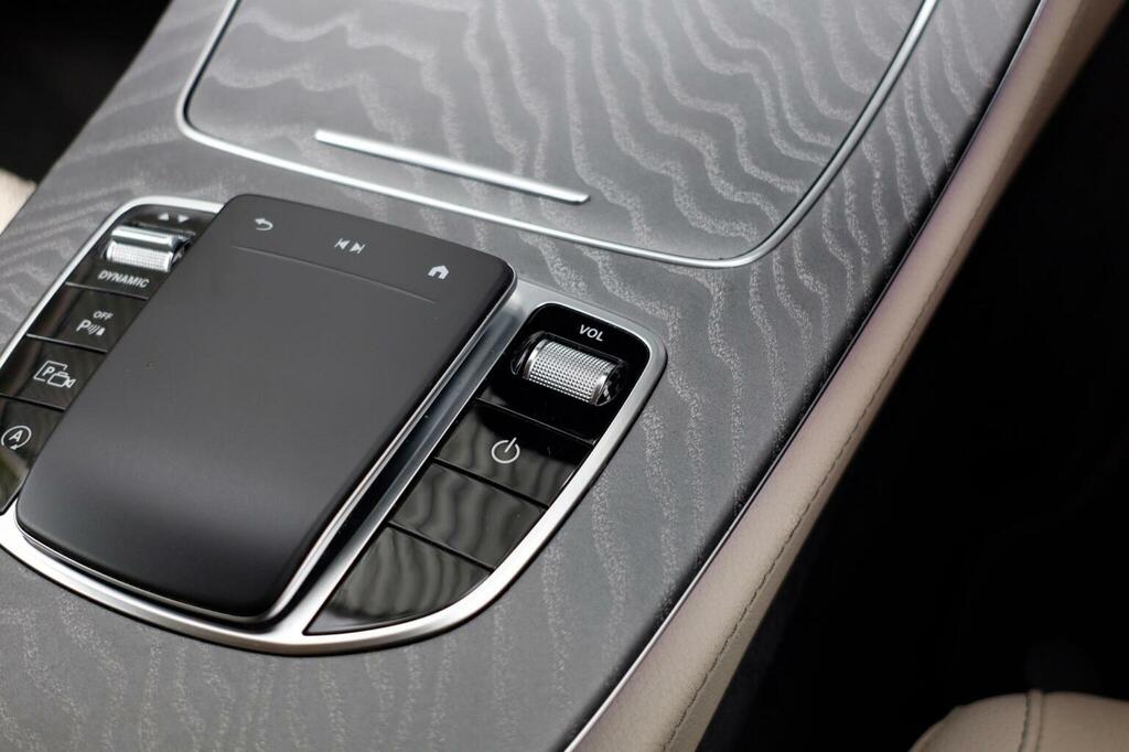 Mercedes-Benz CLS 2.9 Cls400d Amg Line Night Edition Premium Plus Black #24