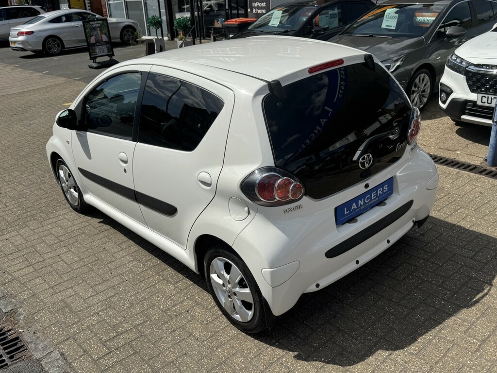 Toyota Aygo 1.0 Vvt-i Fire GF12CWO White #6