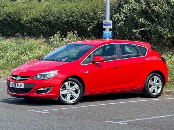 Vauxhall Astra 1.6 16V Design Sports Tourer Euro 5 Red #9