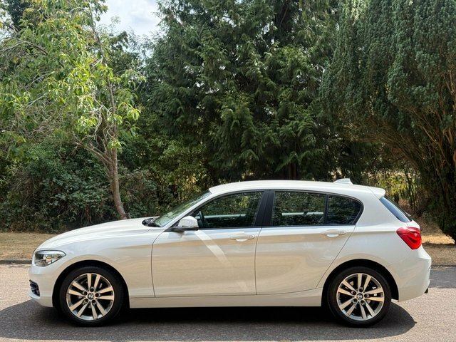 BMW 1 Series 116D Sport Hatchback White #4