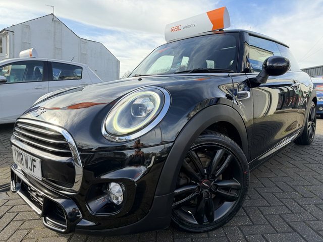 Mini Hatch 1.5 Cooper D Euro 6 116 Ps Black #2