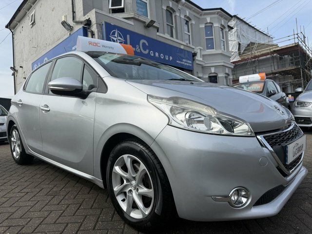 Peugeot 208 1.2 Vti Puretech Active Hatchback Manua Silver #3
