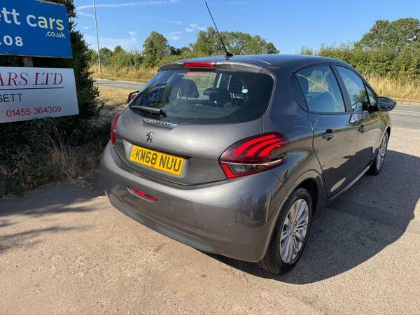 Peugeot 208 1.2 Puretech Signature Euro 6 Ss KM68NUU Grey #6