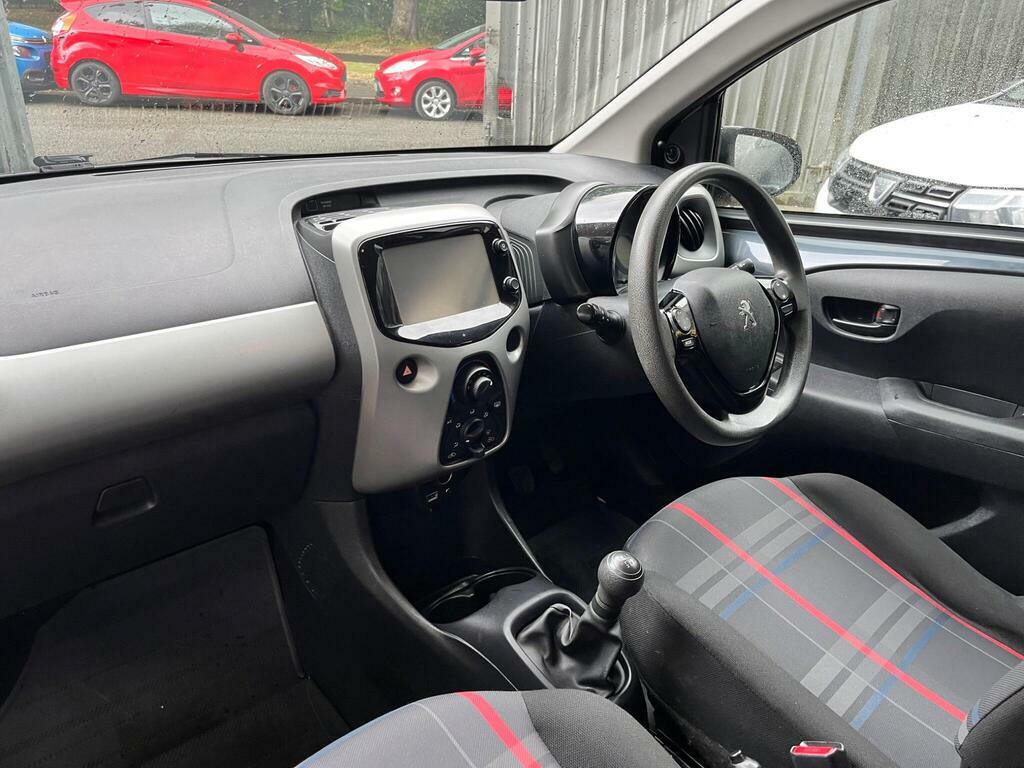 Peugeot 108 1.2 Puretech Allure Red #16