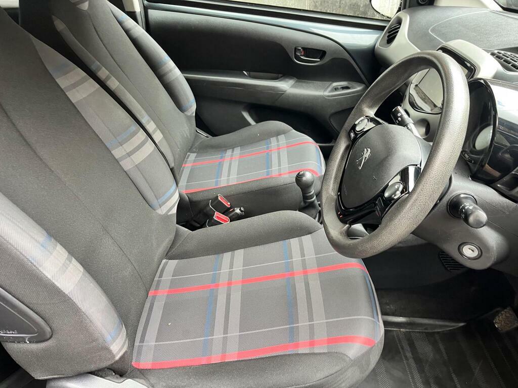 Peugeot 108 1.2 Puretech Allure Red #12