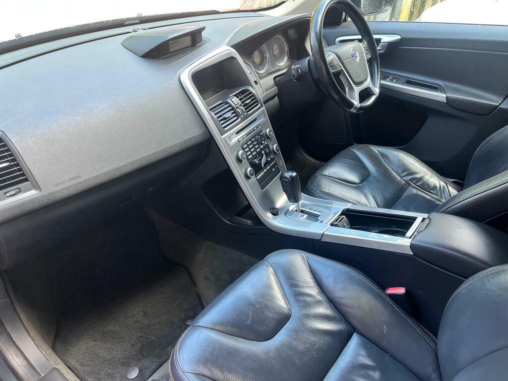 Volvo XC60 2.4 D5 Es Awd 212 Bhp Grey #19