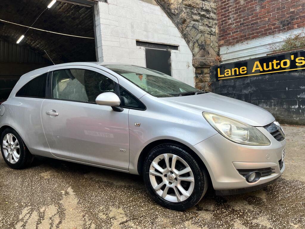 Vauxhall Corsa 1.2I 16V Club Hatchback 139 Gk Black #3