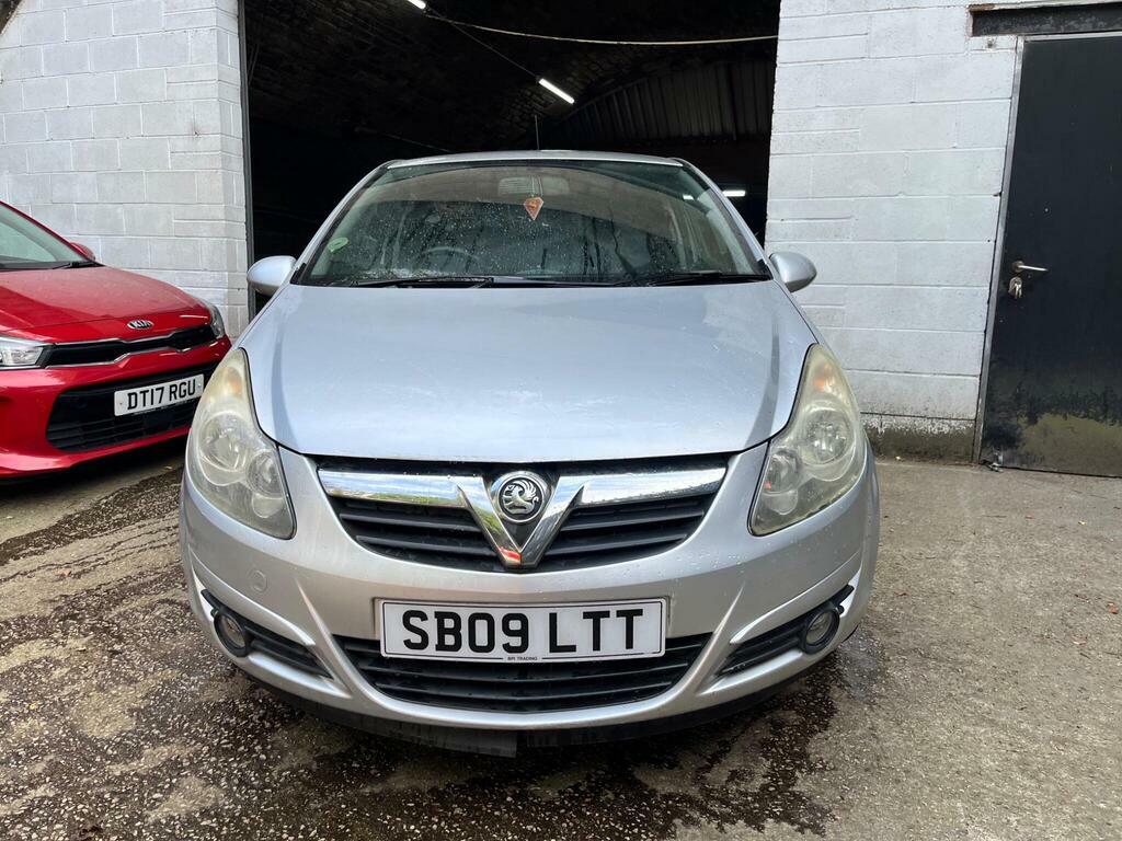 Vauxhall Corsa 1.2I 16V Club Hatchback 139 Gk Black #13
