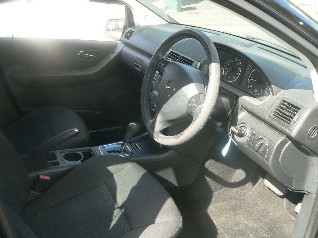 Mercedes-Benz A Class A160 Cdi Avantgarde Se 5-Door Black #6