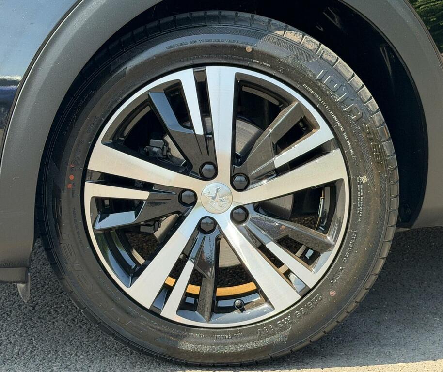 Peugeot 3008 Suv 1.2 Puretech Active Euro 6 Ss 201919 KT19VKE Black #3