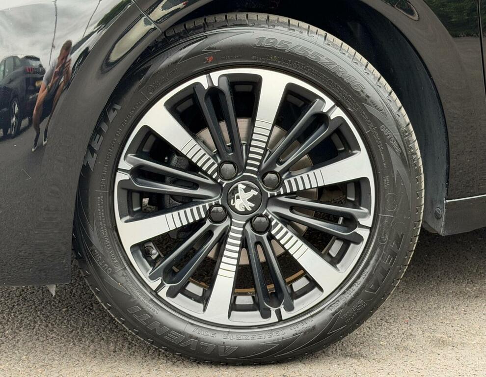 Peugeot 208 Hatchback 1.2 Puretech Allure Premium Euro 6 MF67JXM Black #3