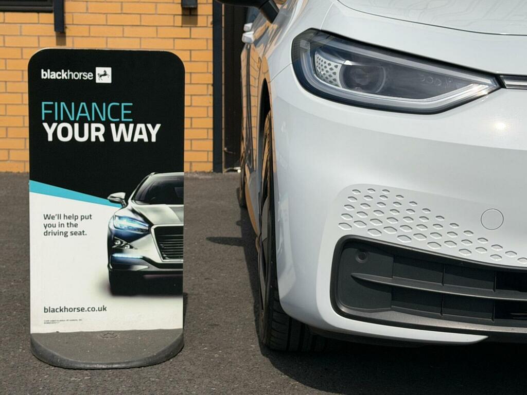 Volkswagen ID.3 Hatchback Pro Performance 58Kwh Family 2 White #5