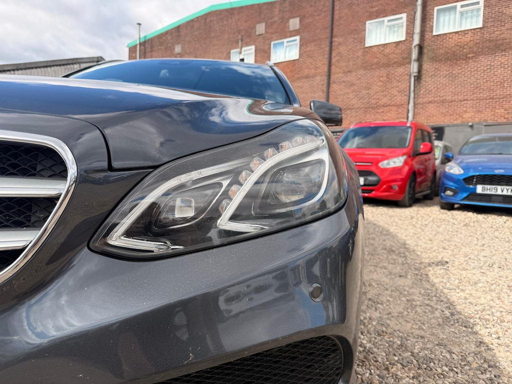 Mercedes-Benz E Class Saloon 2.1 E220 Cdi Amg Sport G-tronic Euro 5 S Silver #54