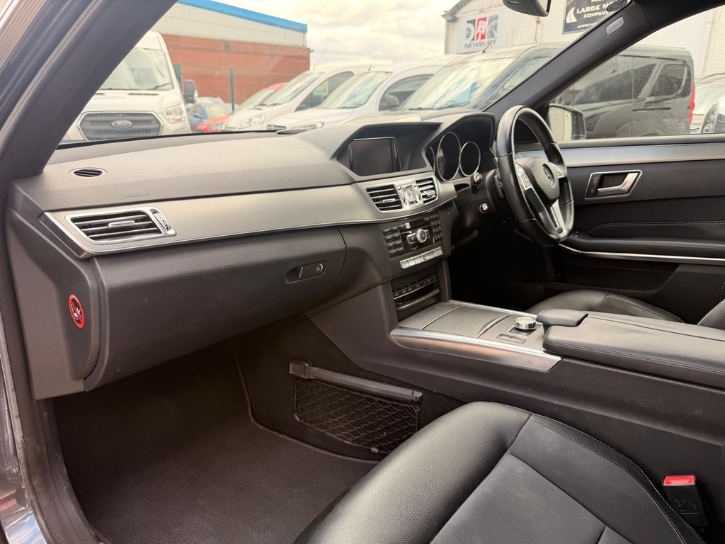 Mercedes-Benz E Class Saloon 2.1 E220 Cdi Amg Sport G-tronic Euro 5 S Silver #44