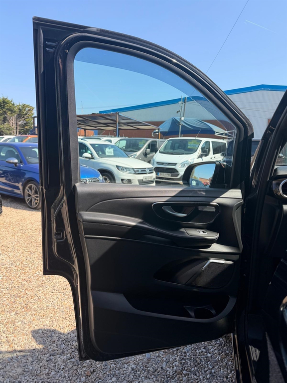Mercedes-Benz Vito 2.1 116 Bluetec 163 White #68