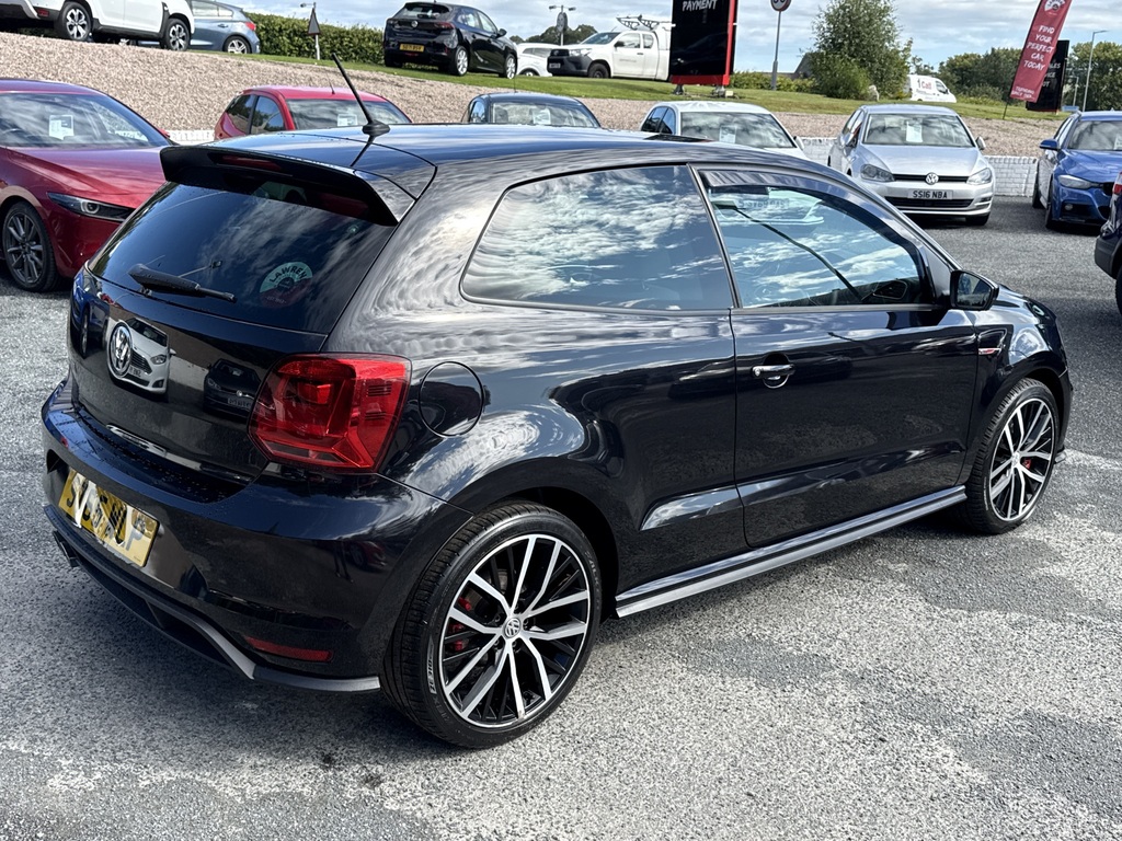 Volkswagen Polo 1.8 Tsi Gti Black #5