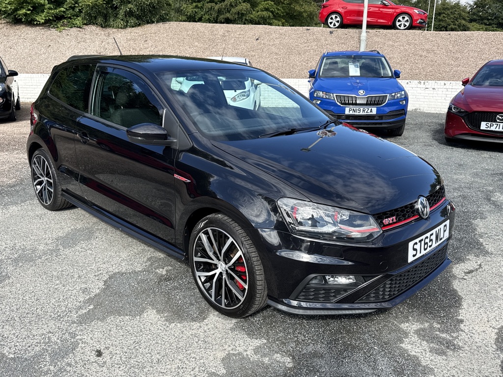 Volkswagen Polo 1.8 Tsi Gti Black #3