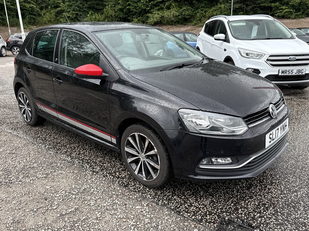 Volkswagen Polo 1.0 Match Black #1