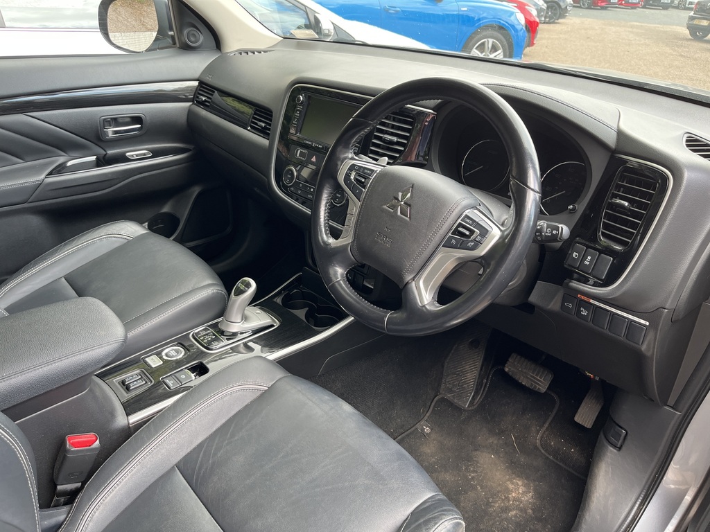 Mitsubishi Outlander 2.0 Phev 4H Grey #2