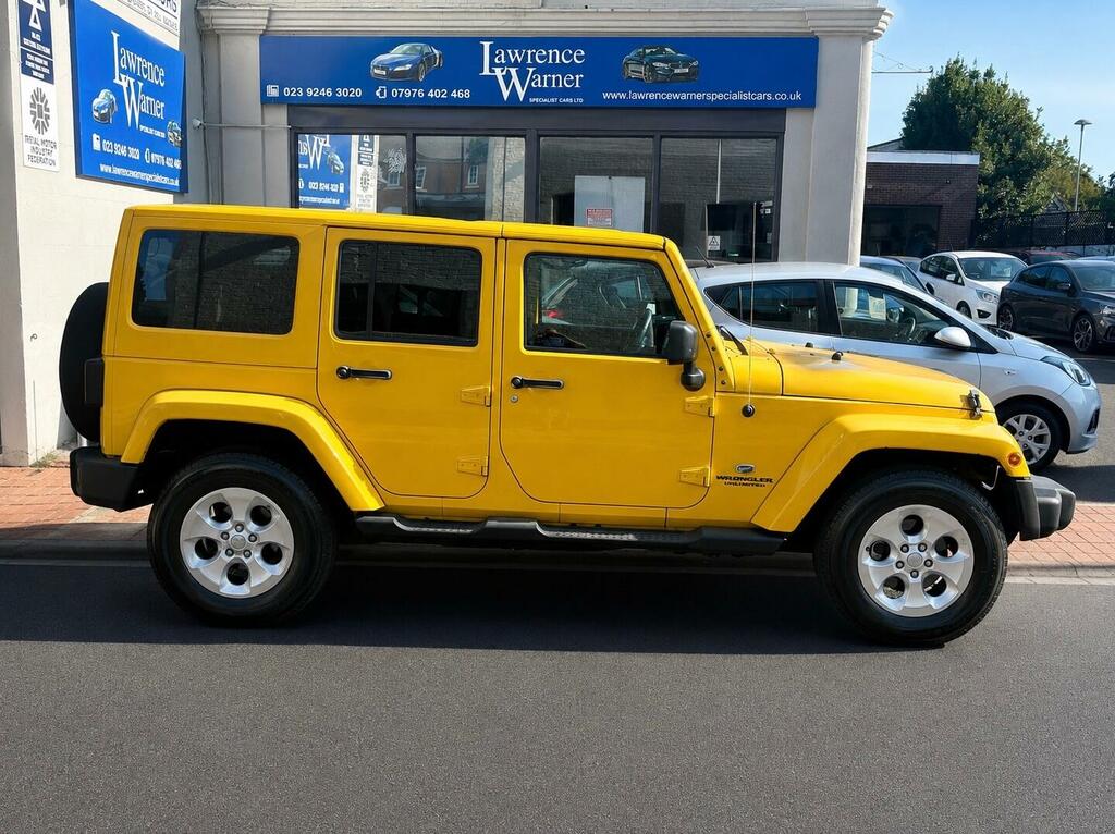 Jeep Wrangler 2.8 Crd Overland 4Wd Euro 5 Yellow