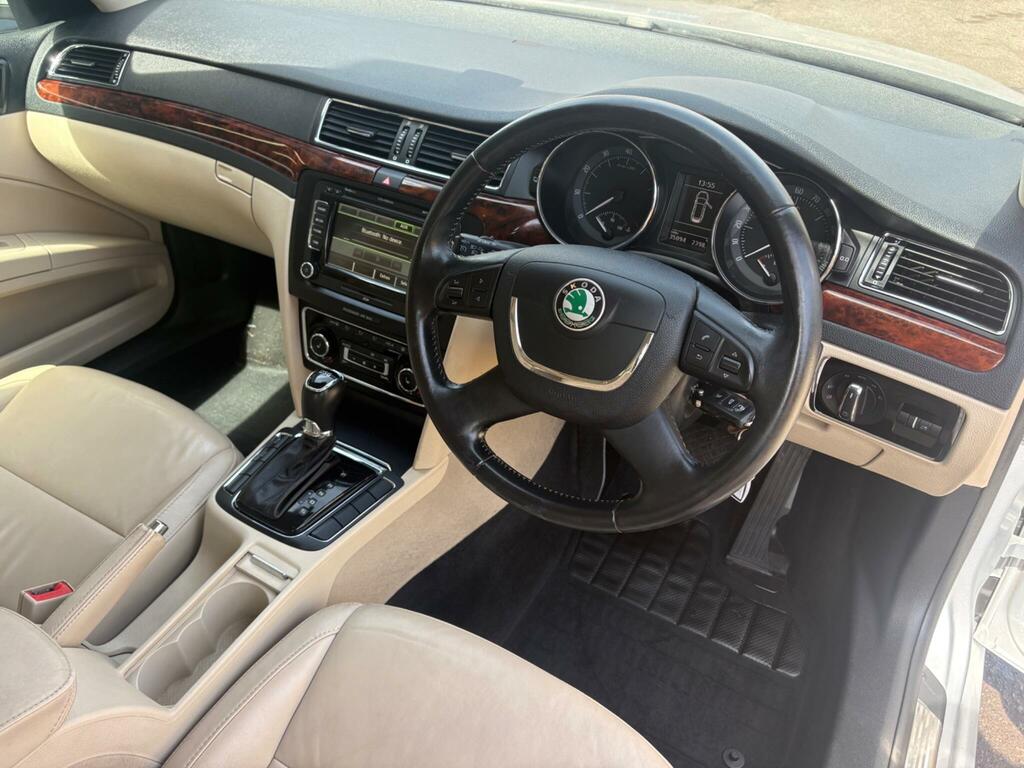 Skoda Superb 2.0 Tdi Laurin Klement Dsg Euro 5 Ss Black #2