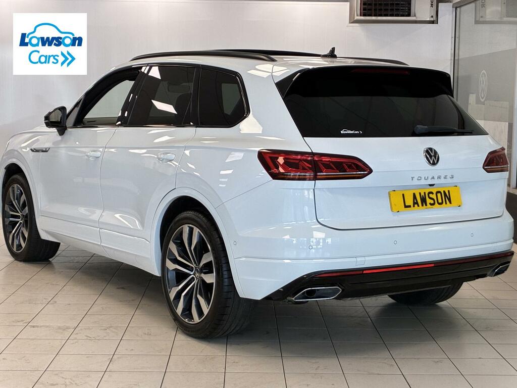 Volkswagen Touareg 3.0 Tdi V6 Black Edition Suv Tiptronic White #4
