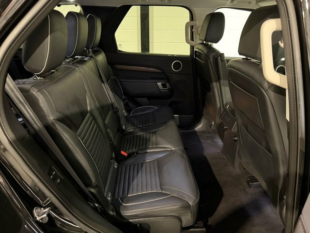 Land Rover Discovery .0 Sd V6 Hse Suv 4Wd Euro 6 S S Black #3