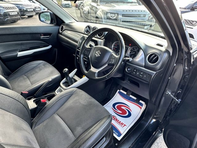 Suzuki Vitara 1.4L S Boosterjet Allgrip 138 Bhp White #16