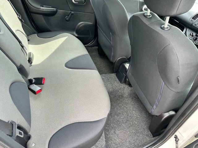 Nissan Note 1.4 16V Visia Hatchback Euro 5 White #3