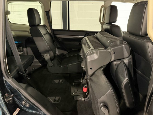 Mitsubishi Shogun 3.2 Di-dc Barbarian 4Wd Euro 5 Swb White #8