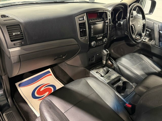 Mitsubishi Shogun 3.2 Di-dc Barbarian 4Wd Euro 5 Swb White #51