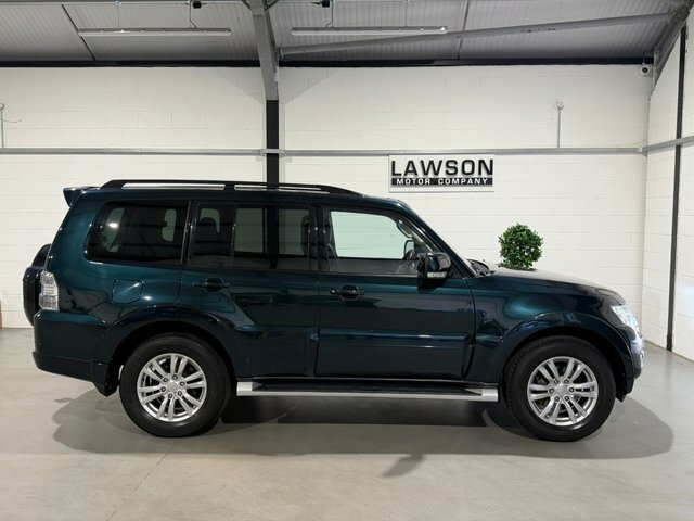 Mitsubishi Shogun 3.2 Di-dc Barbarian 4Wd Euro 5 Swb White #44