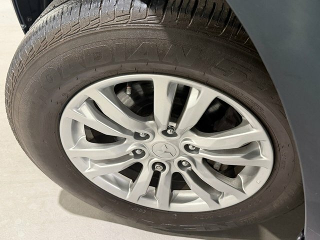 Mitsubishi Shogun 3.2 Di-dc Barbarian 4Wd Euro 5 Swb White #61