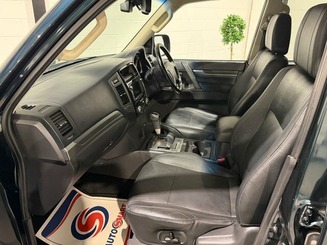 Mitsubishi Shogun 3.2 Di-dc Barbarian 4Wd Euro 5 Swb White #52