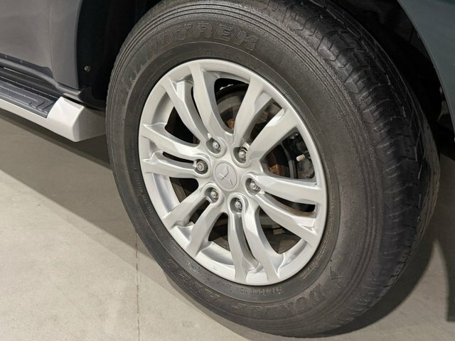 Mitsubishi Shogun 3.2 Di-dc Barbarian 4Wd Euro 5 Swb White #62