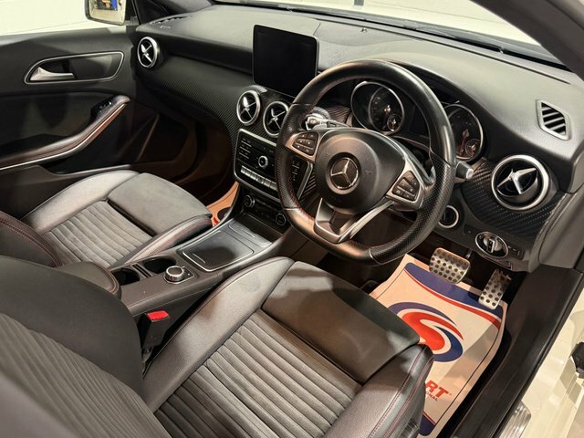 Mercedes-Benz A Class 1.6 A200 Amg Line Hatchback 7G-dct Euro White #2