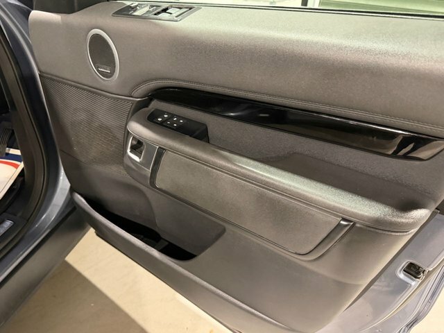 Land Rover Discovery 3.0 D300 Se Commercial Grey #12