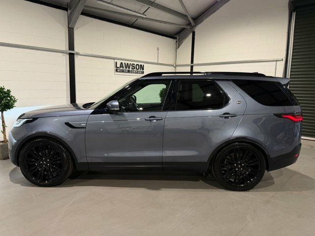 Land Rover Discovery 3.0 D300 Se Commercial Grey #53