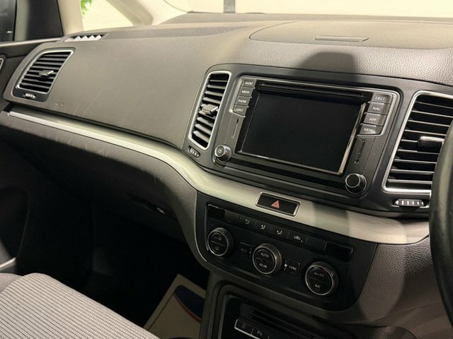 Volkswagen Sharan 1.4 Tsi Se Nav Dsg 7 Seats Black #27