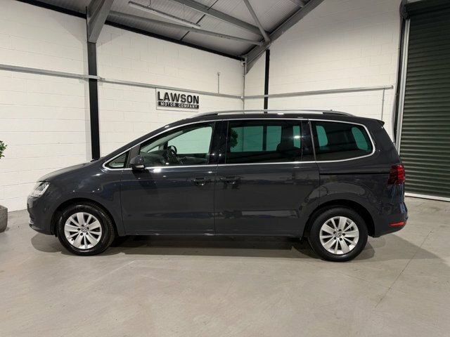 Volkswagen Sharan 1.4 Tsi Se Nav Dsg 7 Seats Black #40