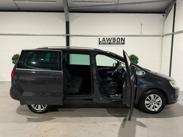 Volkswagen Sharan 1.4 Tsi Se Nav Dsg 7 Seats Black #13