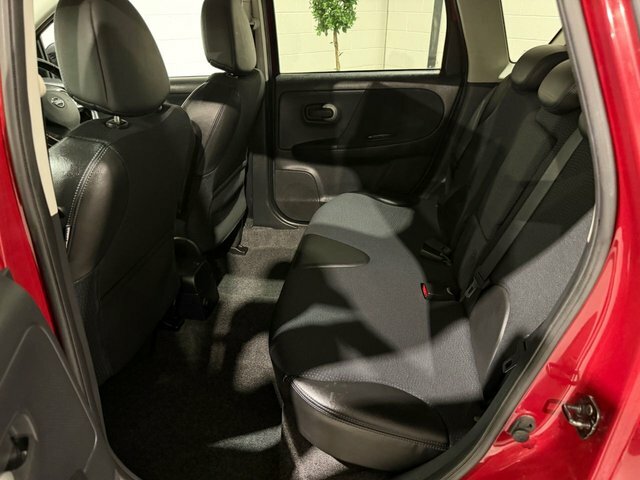 Nissan Note 2012 Nissan Notenbsp1.4 16V N-tec Euro 5 Pe Silver #36