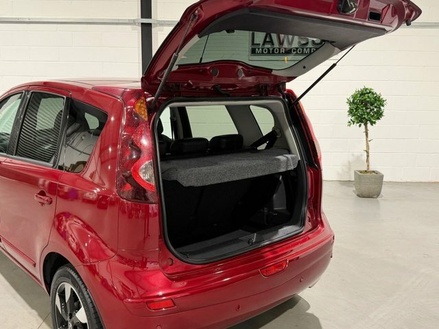 Nissan Note 2012 Nissan Notenbsp1.4 16V N-tec Euro 5 Pe Silver #29