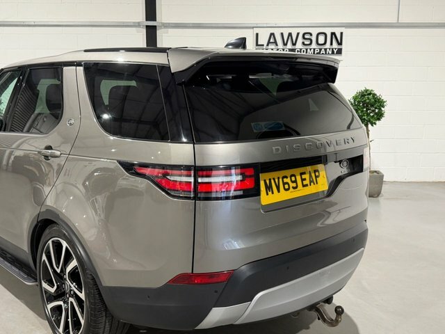 Land Rover Discovery 3.0 3.0 Sdv6 306 Se Commercial Black #53