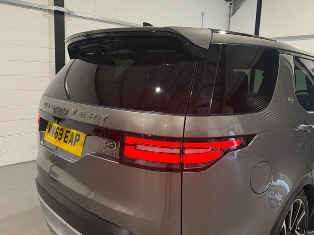Land Rover Discovery 3.0 3.0 Sdv6 306 Se Commercial Black #35