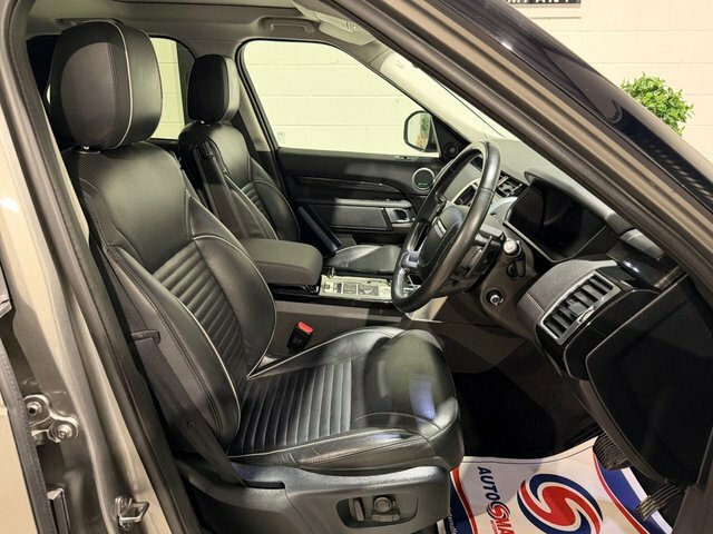 Land Rover Discovery .0 Sd V6 Hse Suv 4Wd Euro 6 S S Silver #2